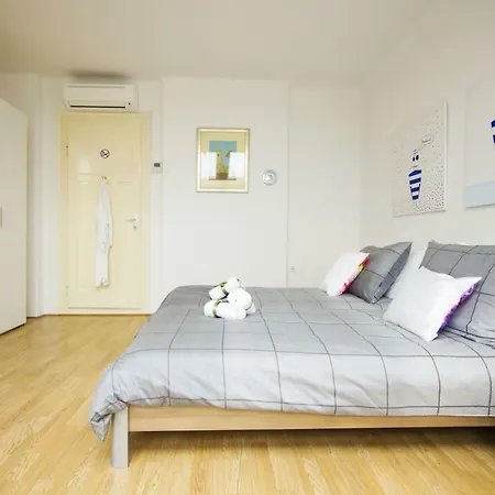 Apartment West Coast Luxury *