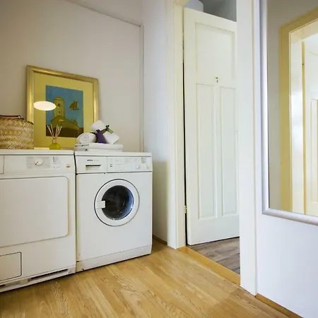 West Coast Luxury Apartment Split