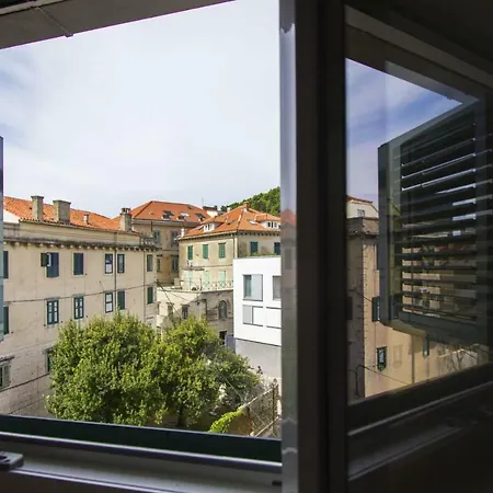 West Coast Luxury * Σπλιτ