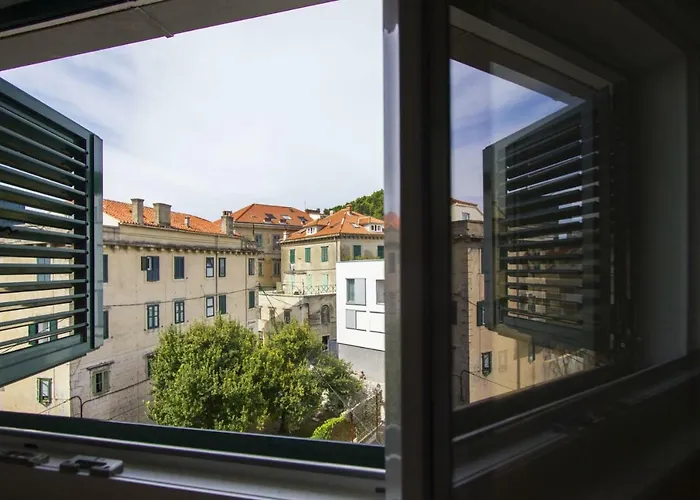 West Coast Luxury * Spalato