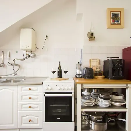 West Coast Luxury Apartament